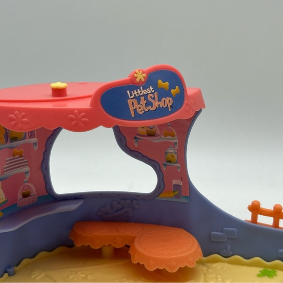 Littlest Pet Shop Vintage 2006 Hasbro Pet Bakery LPS No Pets - Picture 2 of 8